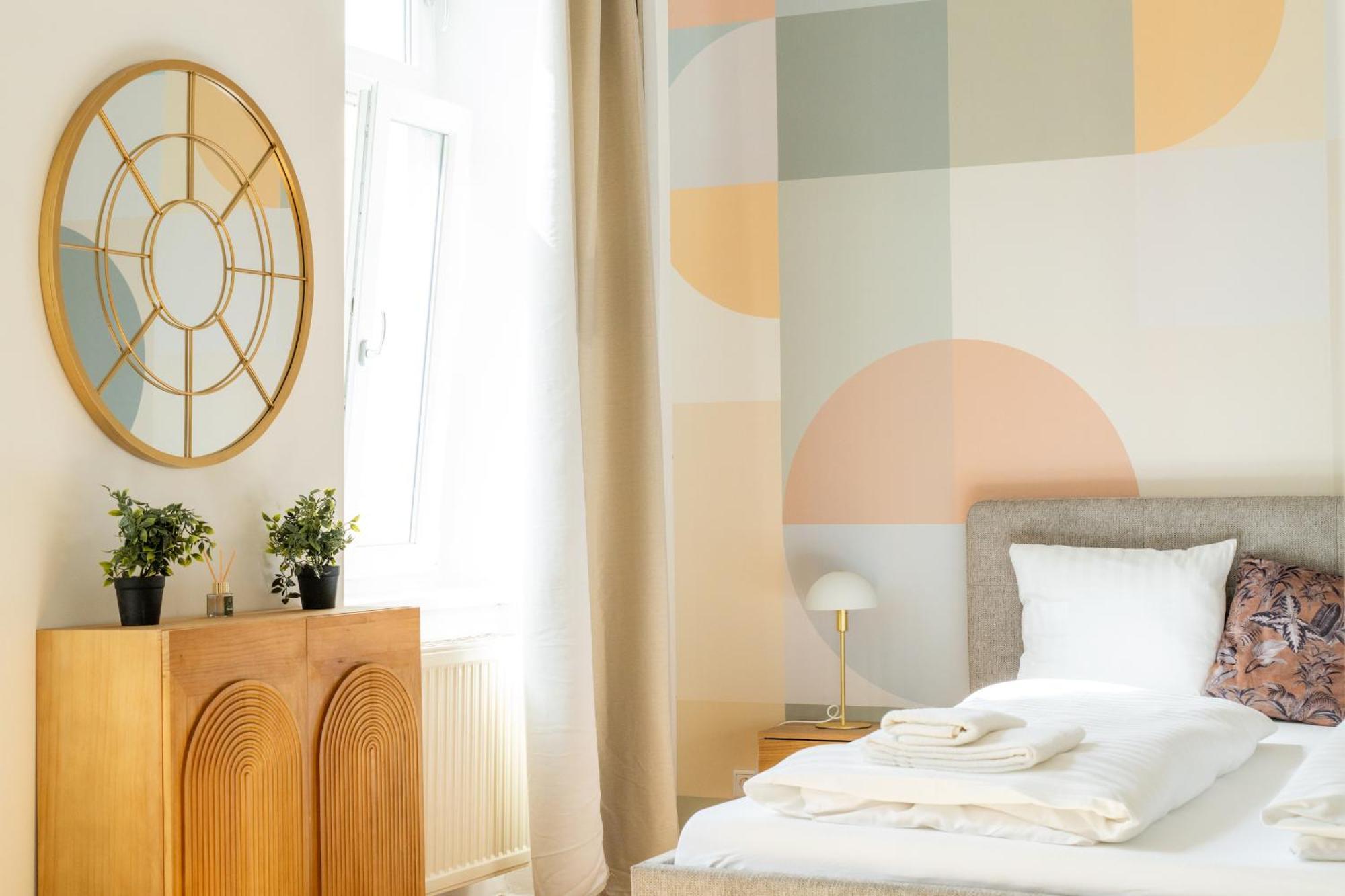 4ty3 - Franz Josef Is Calling Appartement *